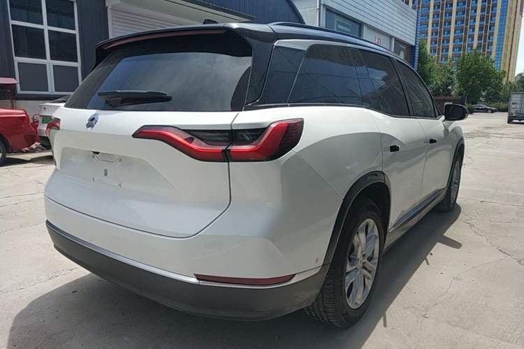 Used Nio ES8 2020 415 km Range 6-Seater Version Rear Right 45 Deg