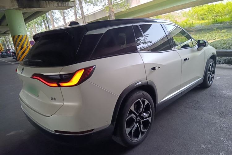 Used Nio ES8 2020 580 km Range Signature Edition Six-Seater Version Rear Right 45 Deg