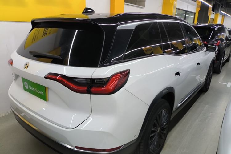 Used Nio ES8 2020 415 km Signature Edition 6-Seater Version Rear Right 45 Deg