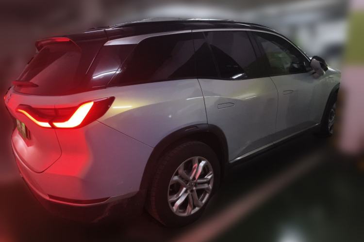 Used Nio ES8 2020 415 km Range 6-Seater Version Rear Right 45 Deg