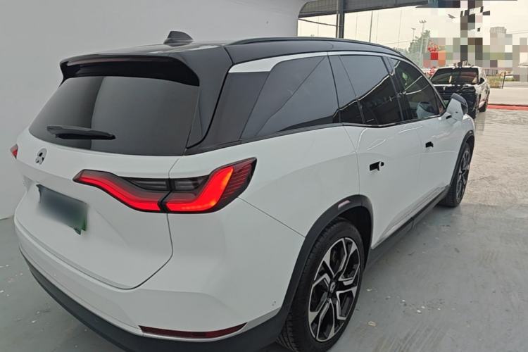 Used Nio ES8 2020 580 km Signature Edition 7-Seater Version Rear Right 45 Deg