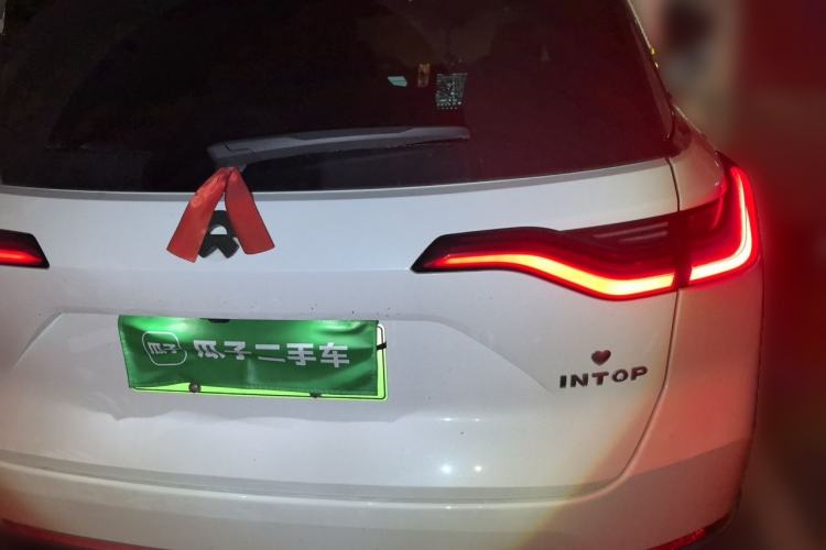 Used Nio ES8 2020 580 km Range Signature Edition Six-Seater Version Rear