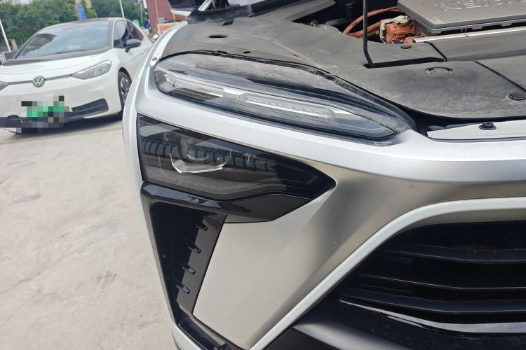 Used Nio ES8 2020 580 km Range Six-Seater Version Right Front Headlight