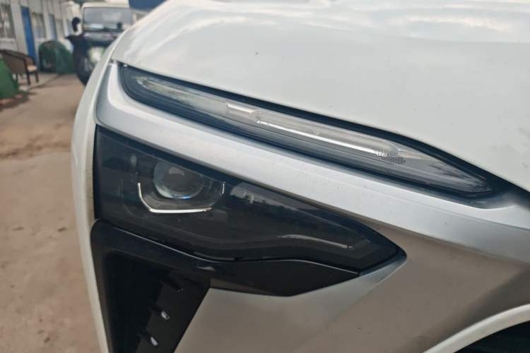 Used Nio ES8 2020 415 km Range 6-Seater Version Right Front Headlight