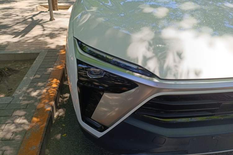 Used Nio ES8 2020 415 km Range 6-Seater Version Right Front Headlight