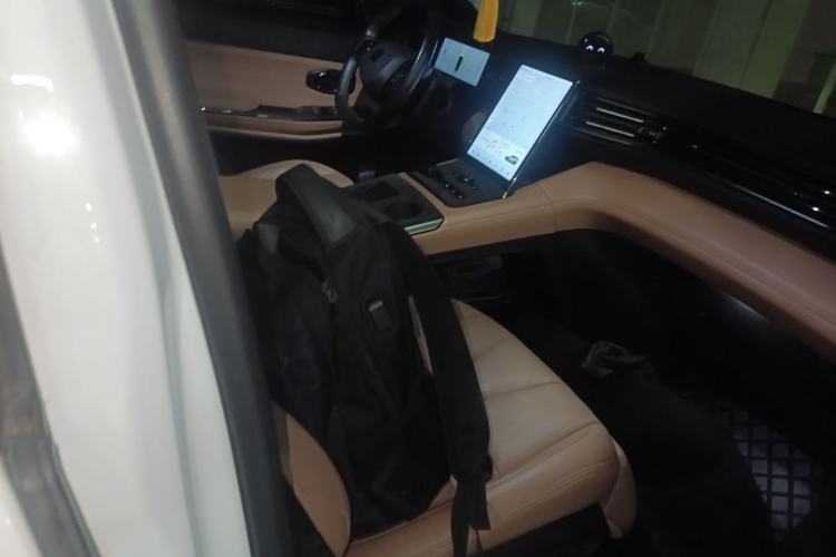 Used Nio ES8 2020 415 km Signature Edition 6-Seater Version Right Front Seat