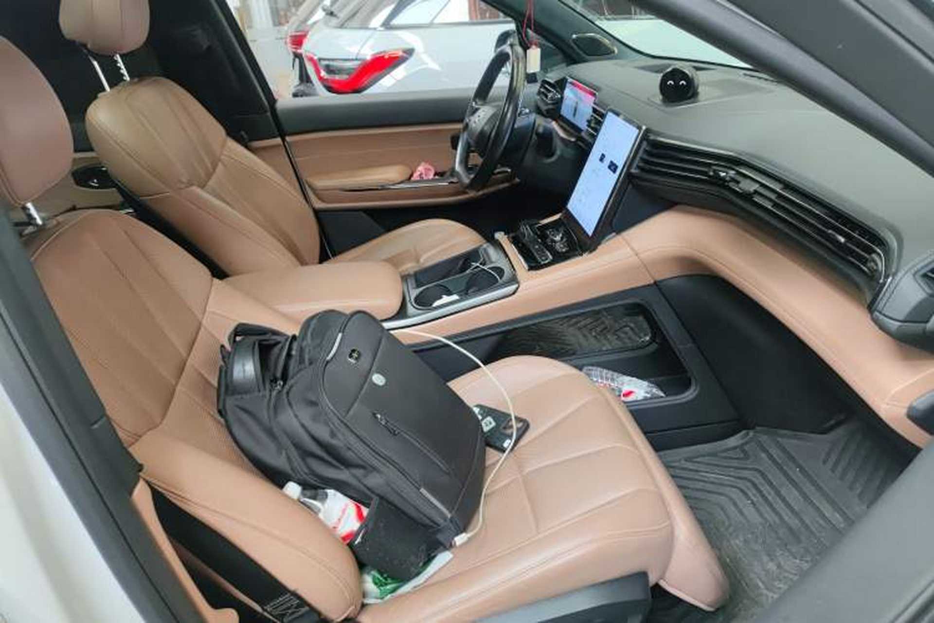 Used Nio ES8 2020 580 km Range Six-Seater Version Right Front Seat
