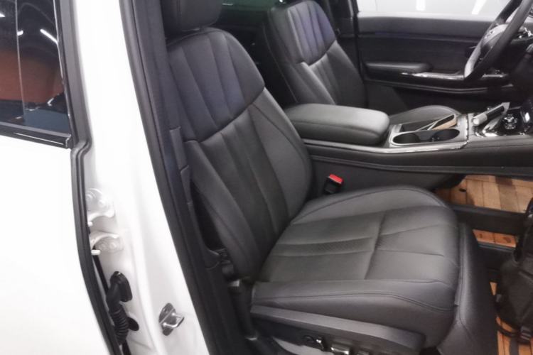 Used Nio ES8 2020 580 km Range Signature Edition Six-Seater Version Right Front Seat