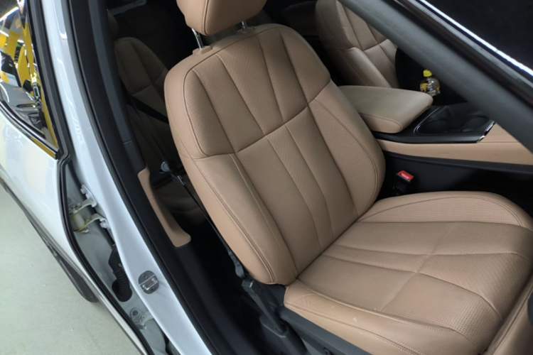 Used Nio ES8 2020 415 km Signature Edition 6-Seater Version Right Front Seat