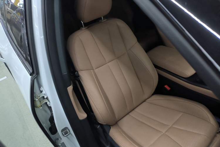 Used Nio ES8 2020 415 km Signature Edition 6-Seater Version Right Front Seat