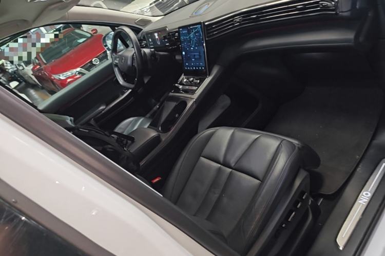 Used Nio ES8 2020 415 km Signature Edition 6-Seater Version Right Front Seat