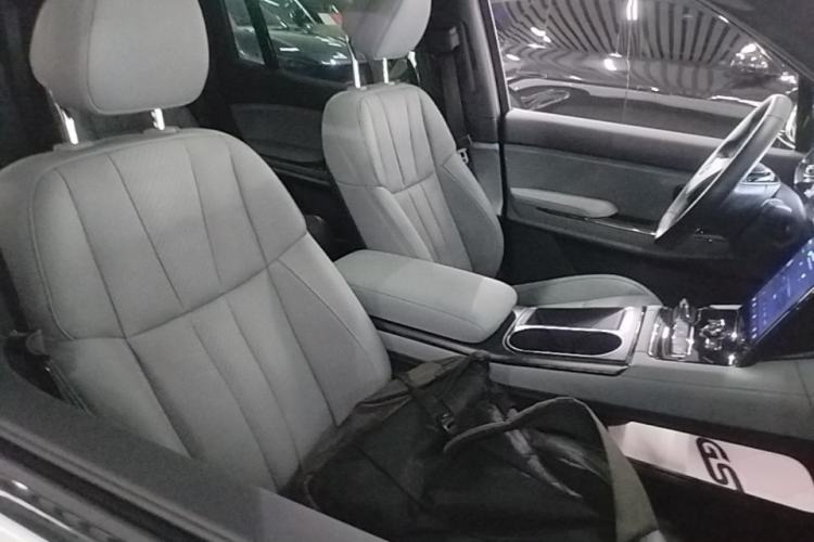 Used Nio ES8 2020 415 km Range 6-Seater Version Right Front Seat