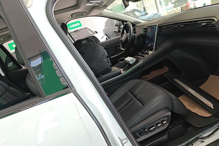 Used Nio ES8 2020 415 km Range 6-Seater Version Right Front Seat