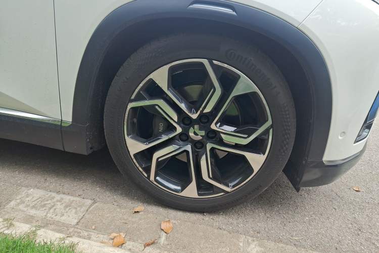 Used Nio ES8 2020 415 km Signature Edition 6-Seater Version Right Front Wheel Hub