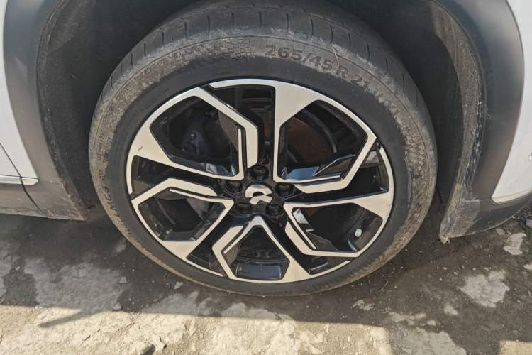 Used Nio ES8 2020 415 km Signature Edition 6-Seater Version Right Front Wheel Hub