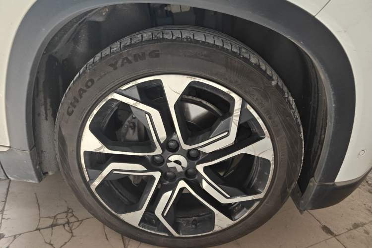 Used Nio ES8 2020 415 km Signature Edition 6-Seater Version Right Front Wheel Hub