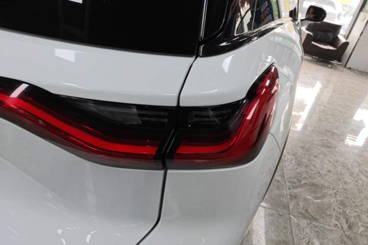 Used Nio ES8 2020 415 km Range 7-Seater Version Right Rear Taillight