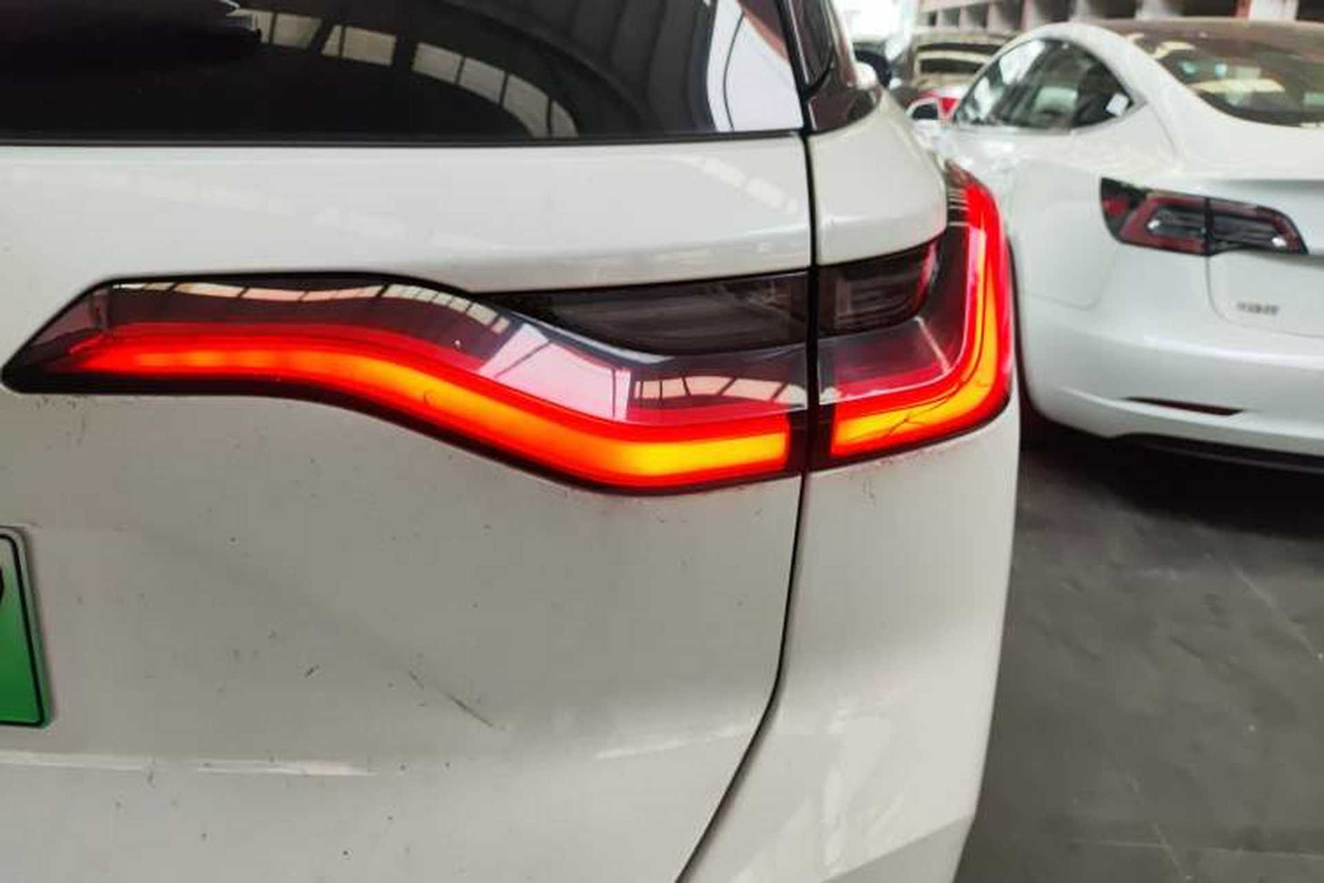 Used Nio ES8 2020 580 km Range Six-Seater Version Right Rear Taillight