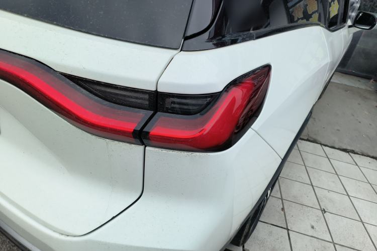 Used Nio ES8 2020 415 km Signature Edition 6-Seater Version Right Rear Taillight