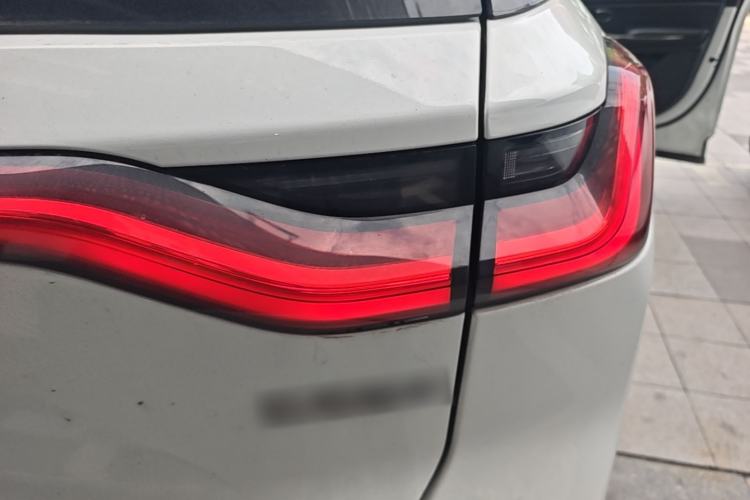 Used Nio ES8 2020 415 km Range 7-Seater Version Right Rear Taillight