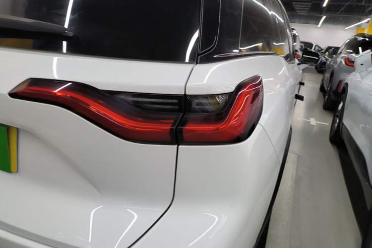 Used Nio ES8 2020 415 km Signature Edition 6-Seater Version Right Rear Taillight