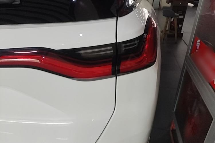 Used Nio ES8 2020 415 km Range 6-Seater Version Right Rear Taillight