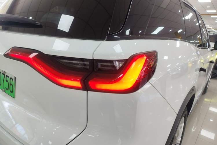 Used Nio ES8 2020 415 km Range 6-Seater Version Right Rear Taillight