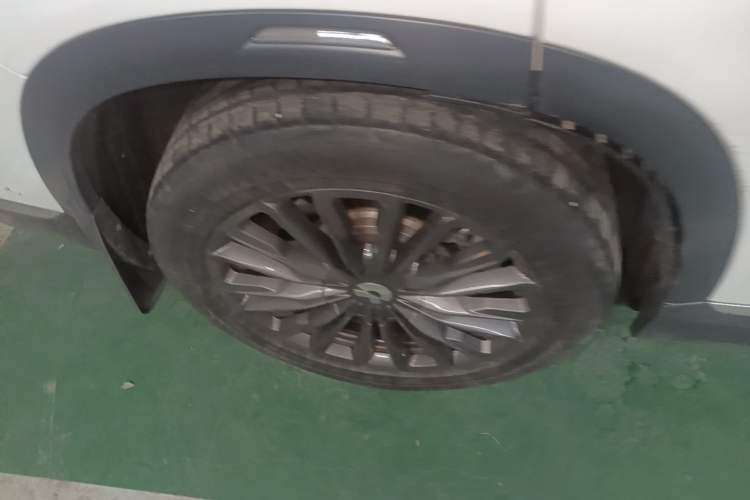 Used Nio ES8 2020 415 km Signature Edition 6-Seater Version Right Rear Wheel Hub