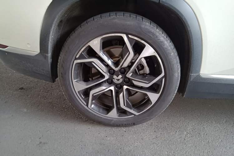 Used Nio ES8 2020 580 km Range Signature Edition Six-Seater Version Right Rear Wheel Hub