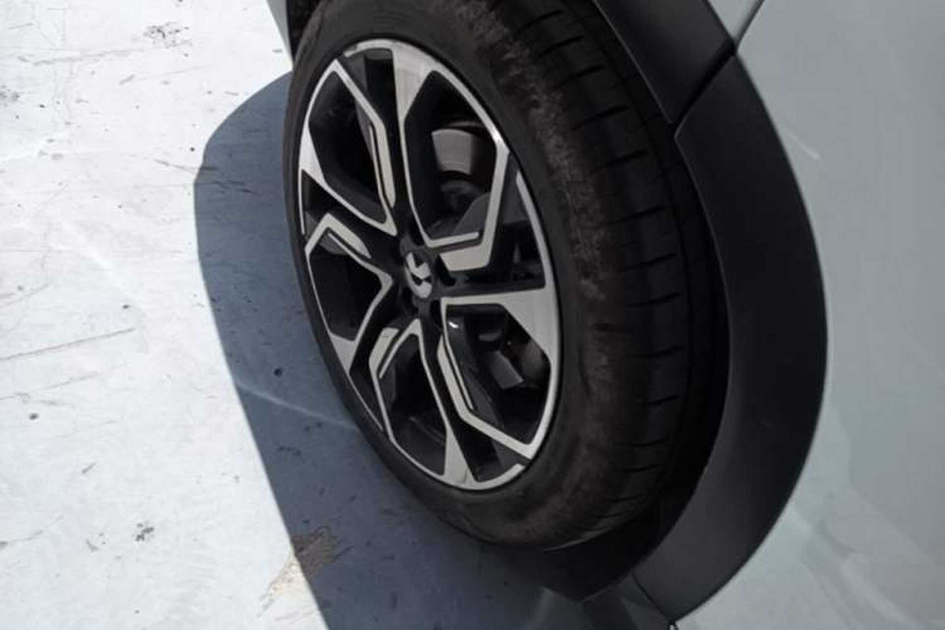 Used Nio ES8 2020 580 km Range Signature Edition Six-Seater Version Right Rear Wheel Hub