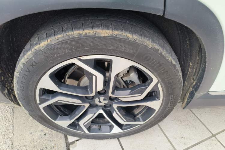 Used Nio ES8 2020 415 km Signature Edition 6-Seater Version Right Rear Wheel Hub