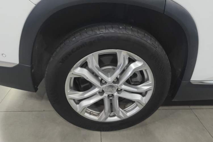 Used Nio ES8 2020 580 km Range Six-Seater Version Right Rear Wheel Hub