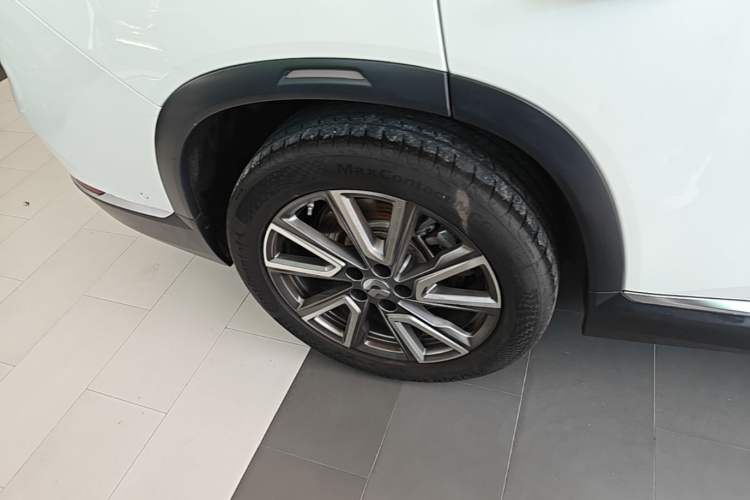 Used Nio ES8 2020 415 km Range 6-Seater Version Right Rear Wheel Hub
