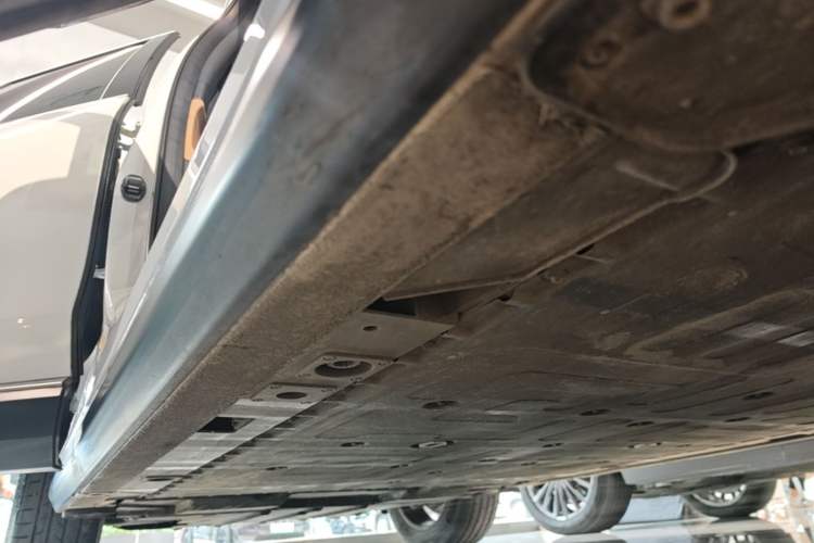 Used Nio ES8 2020 580 km Range 7-Seater Version Right Side Sill