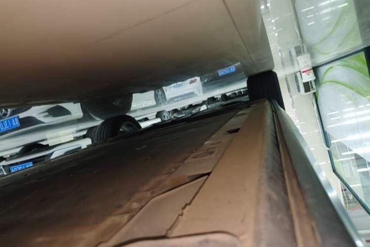 Used Nio ES8 2020 580 km Range Six-Seater Version Right Side Sill