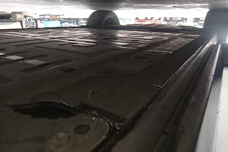 Used Nio ES8 2020 415 km Signature Edition 6-Seater Version Right Side Sill