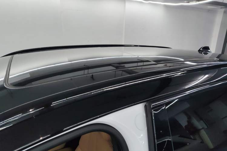 Used Nio ES8 2020 415 km Range 6-Seater Version Roof