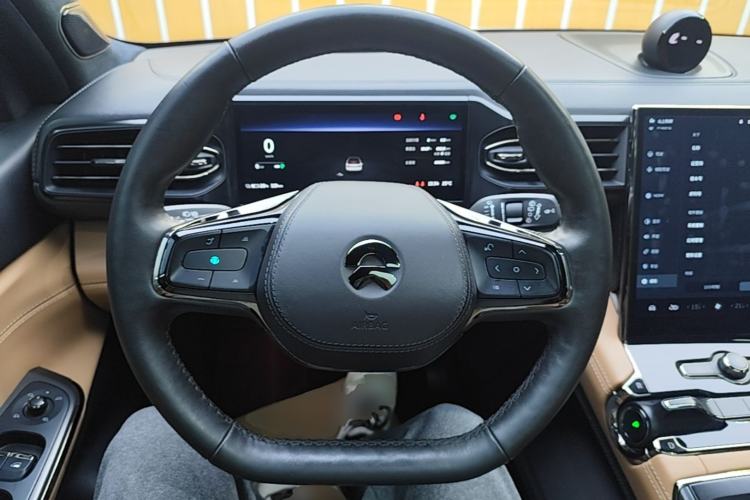 Used Nio ES8 2020 415 km Signature Edition 6-Seater Version Steering Wheel