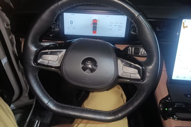 Used Nio ES8 2020 415 km Signature Edition 6-Seater Version Steering Wheel