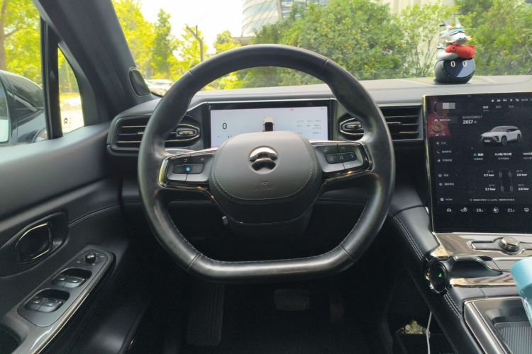 Used Nio ES8 2020 415 KM Signature Edition 7-Seater Version Steering Wheel