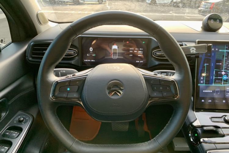 Used Nio ES8 2020 580 km Range Signature Edition Six-Seater Version Steering Wheel