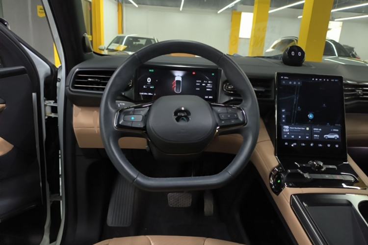 Used Nio ES8 2020 415 km Signature Edition 6-Seater Version Steering Wheel