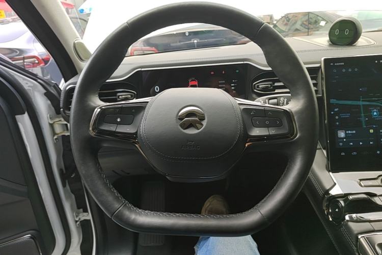 Used Nio ES8 2020 415 km Signature Edition 6-Seater Version Steering Wheel