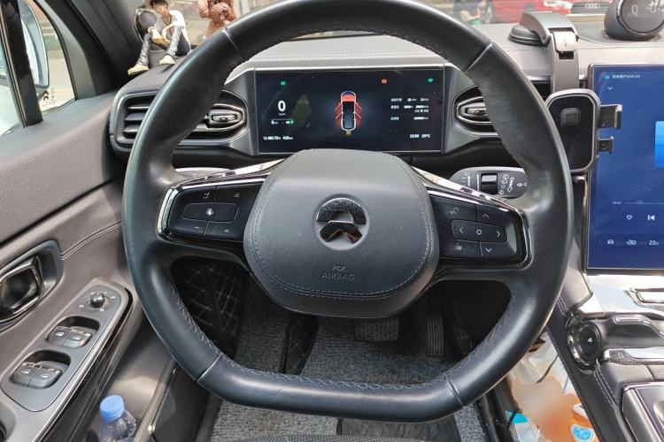 Used Nio ES8 2020 580 km Range Six-Seater Version Steering Wheel