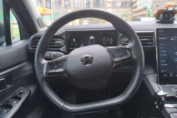 Used Nio ES8 2020 415 km Signature Edition 6-Seater Version Steering Wheel