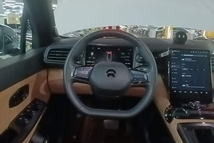 Used Nio ES8 2020 580 km Range Six-Seater Version Steering Wheel