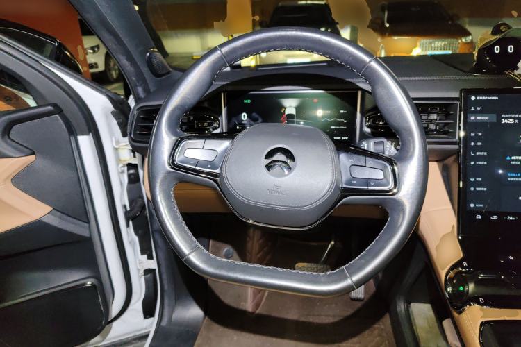 Used Nio ES8 2020 580 km Range Six-Seater Version Steering Wheel