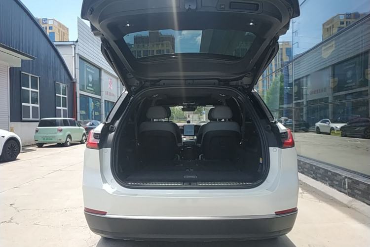 Used Nio ES8 2020 415 km Range 6-Seater Version Trunk