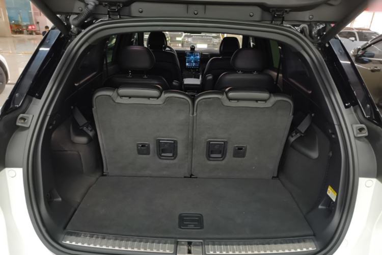Used Nio ES8 2020 580 km Range Six-Seater Version Trunk