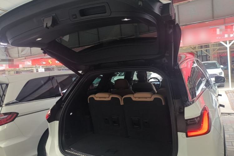 Used Nio ES8 2020 580 km Range Signature Edition Six-Seater Version Trunk